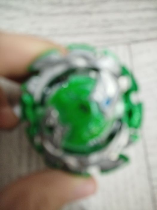 Блей Блейды много