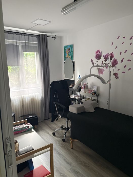 Inchiriez spatiu salon infrumusetare