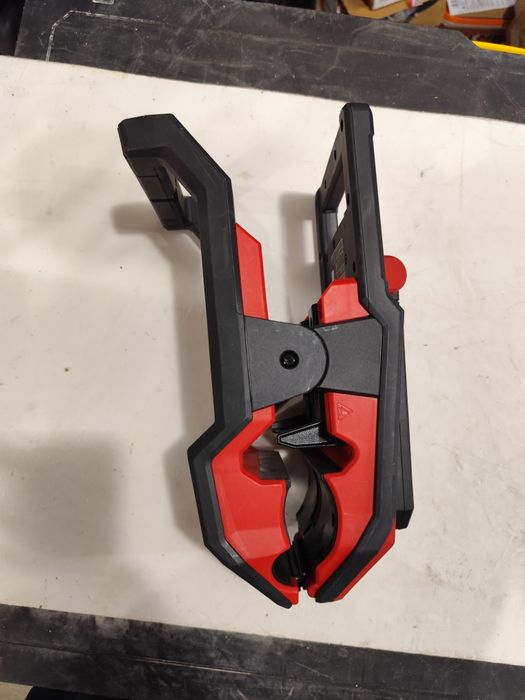 Топ модел акумулаторен лед прожектор Милуоки Milwaukee M18 PAL2