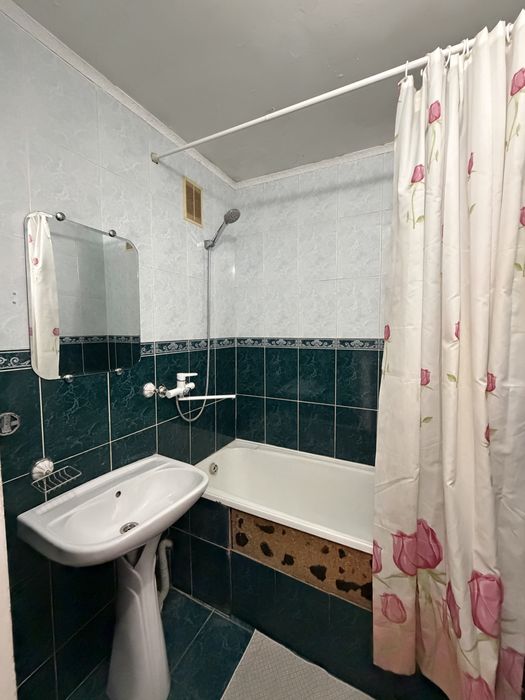 Продам 2 ком кв Достык Молл