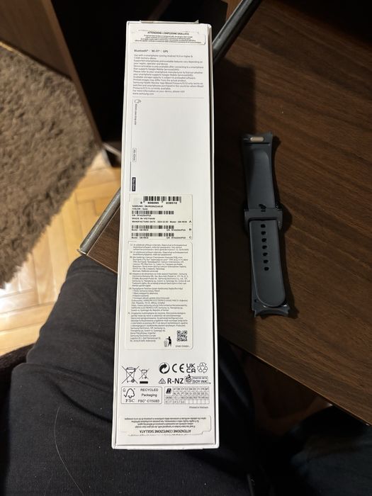 Samsung Galaxy Watch 6 Gold 40mm BT + Curea Grey Cadou