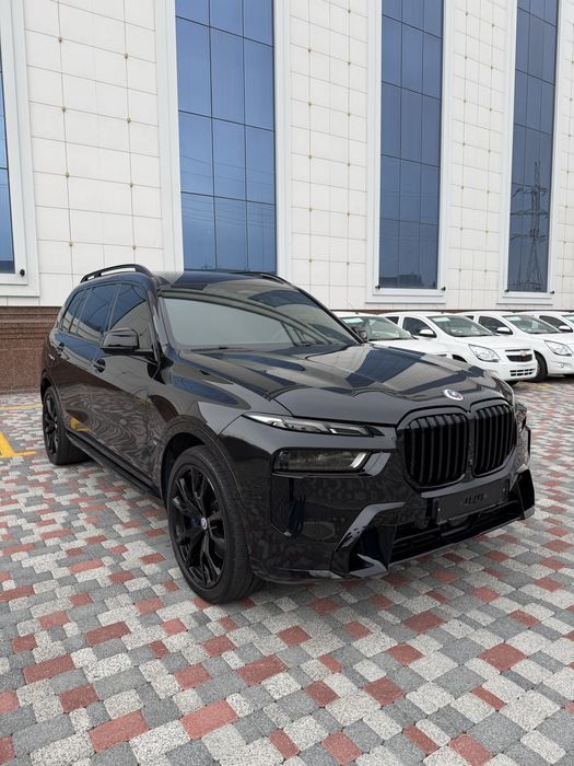 2020  BMW X7 M50i