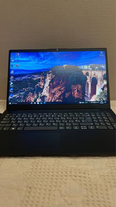 Ноутбук Lenovo amn-type 82yu