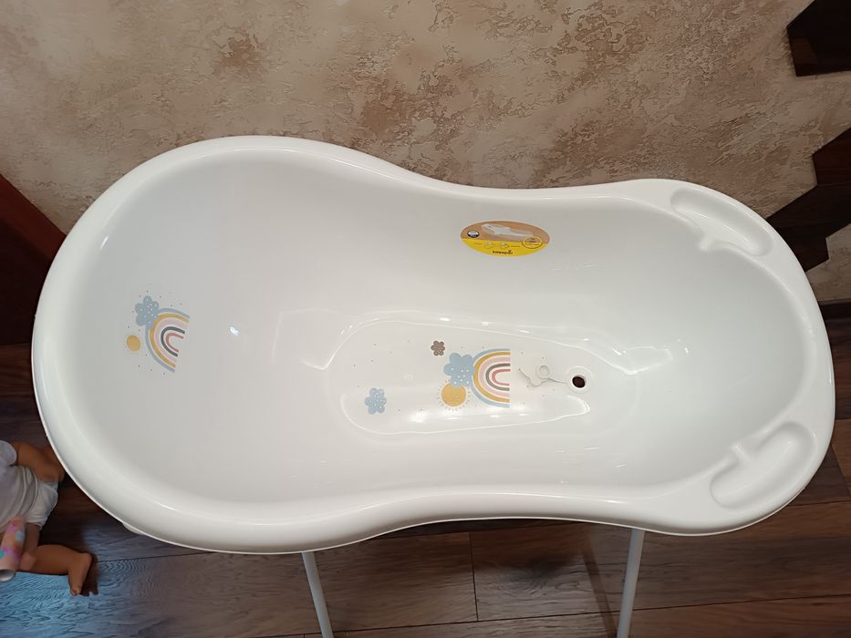 Вана за къпане със стойка