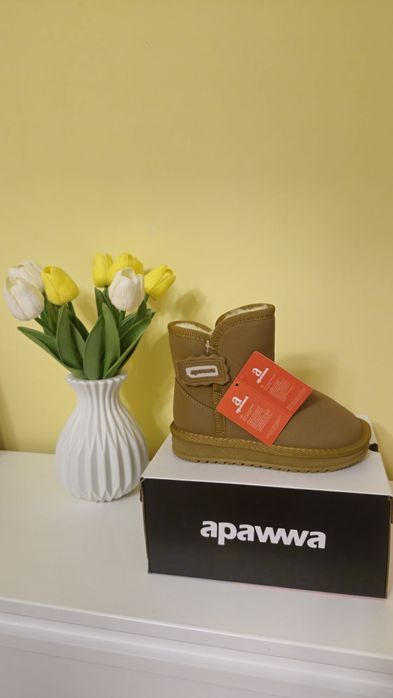 Ugg apawwa fetite/baieti 2025