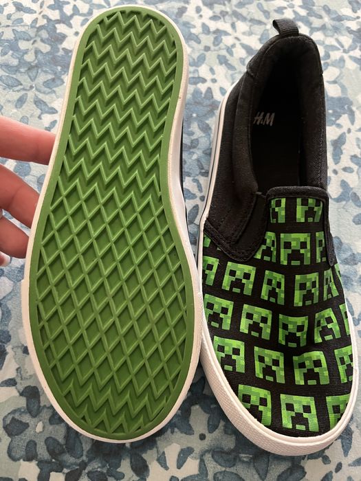 Tenisi Minecraft H&M marimea 33 /adidasi Tex