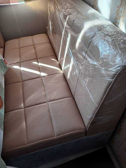 Уголок на кухню новый