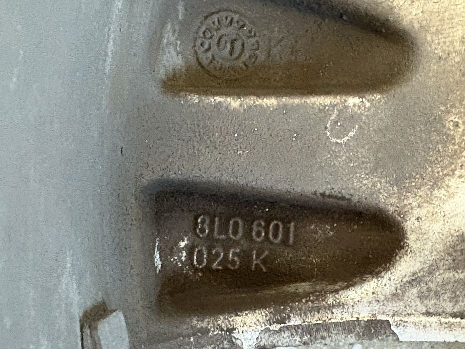 Джанти от Ауди А3 - 16 5х100