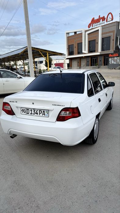 Nexia2 1.6L sotiladi holati zor