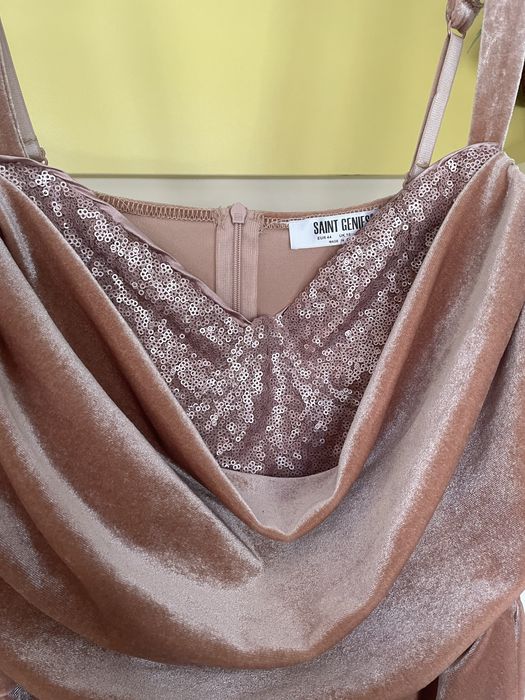 Рокля Saint Genies