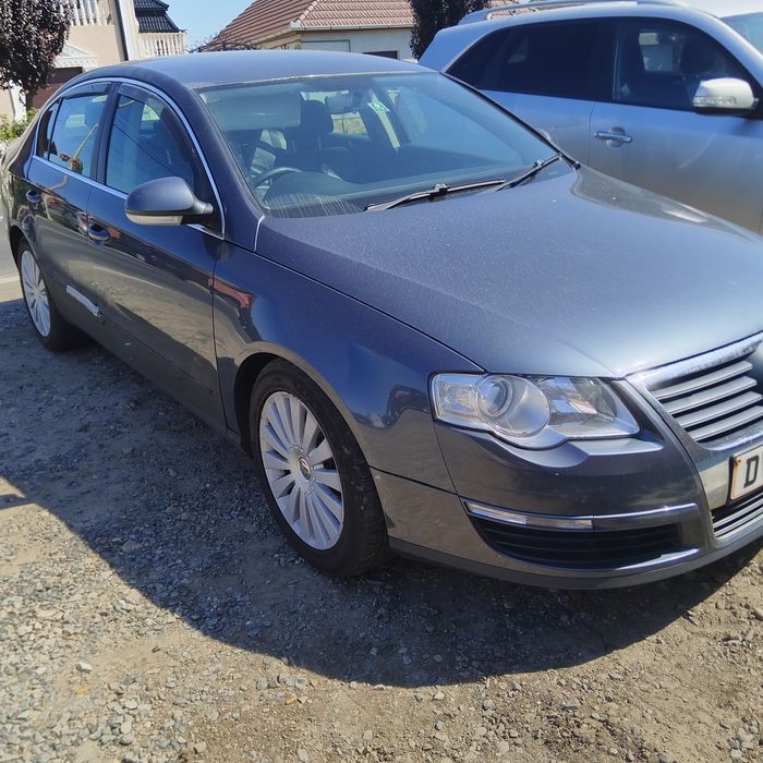 Far/faruri stanga/dreapta Vw Passat B6 an 2005-2010