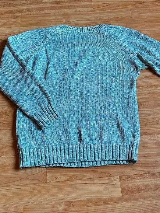 2 bluze de femei pentru perioada rece