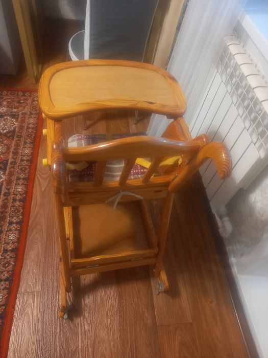 Детский столик для кормления