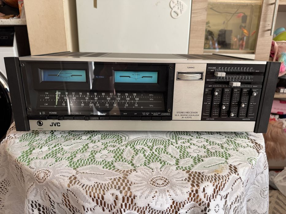 JVC JR-S200l ресивър