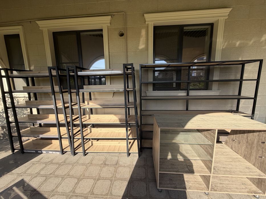 Полки для магазина в стиле loft