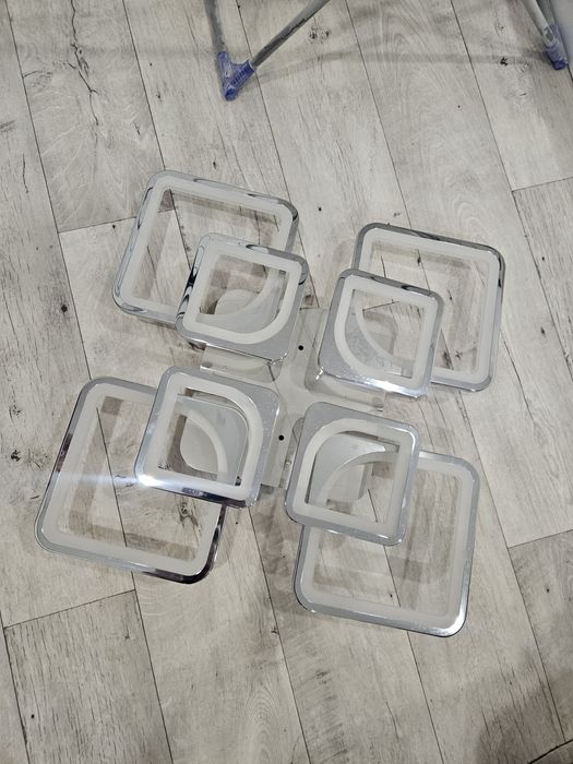 Продам люстру светодиодную