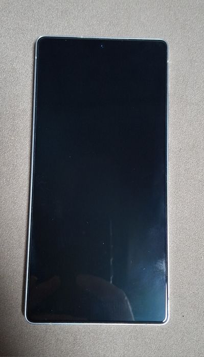 Samsung Galaxy S25 Ultra satiladi.