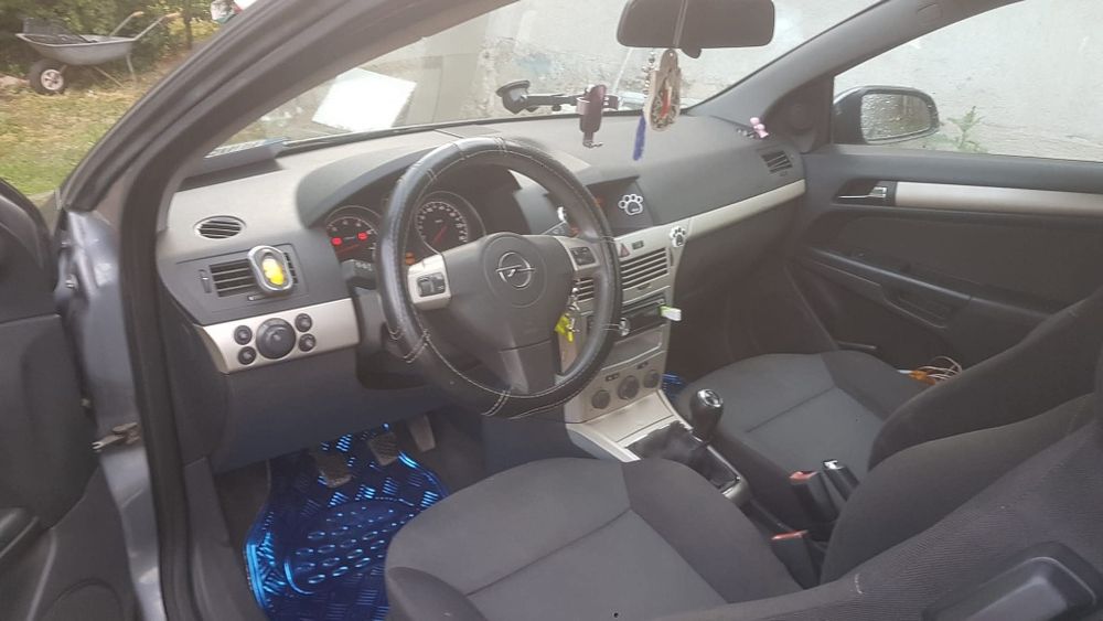 Vând Opel astra h gtc 1.6 benzină