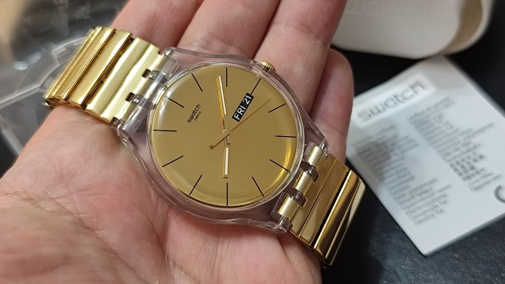 Swatch Golden Rebel / Ретро Часовник / Swiss Made
