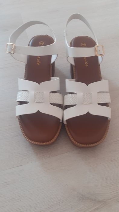 Сандали на платформа с висок ток - 40 номер