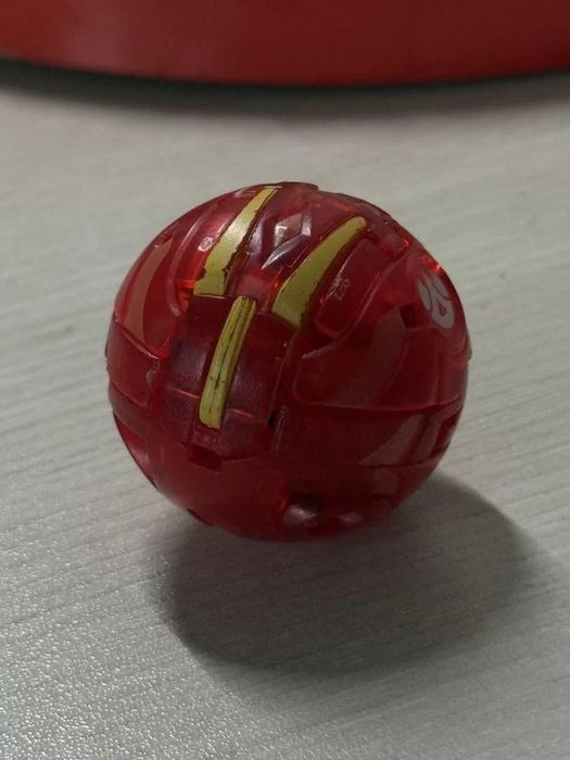 Bakugan pyros neo dragonoib translucent/бакуган