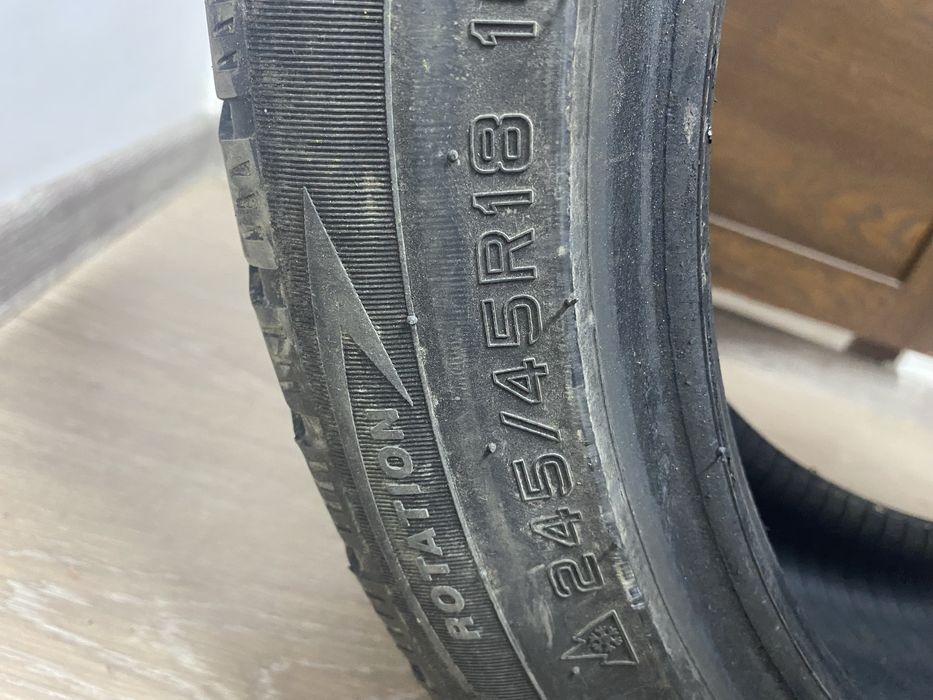 Продам резину на 18