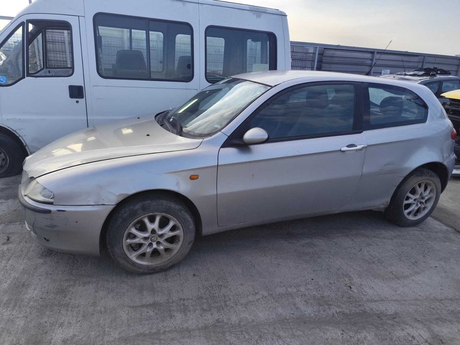 Alfa Romeo 147 1.6 - 105к.с - 2001г. на части
