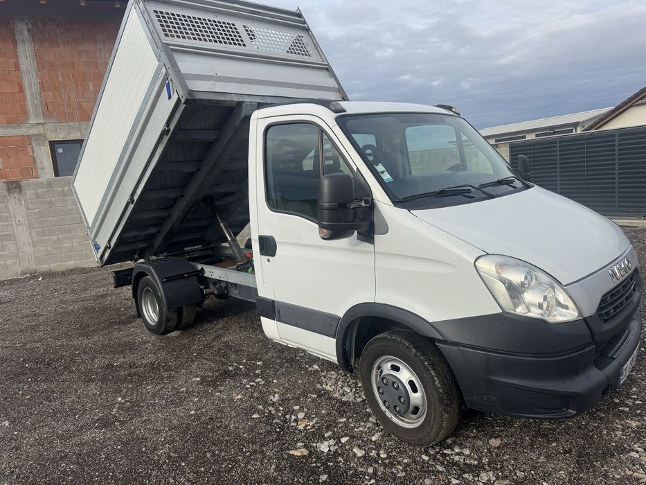 Iveco basculabil pe spate