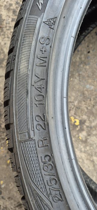 4 anvelope iarna Vredestein 275/35/22,dot 2025.Pretul este pe bucata.