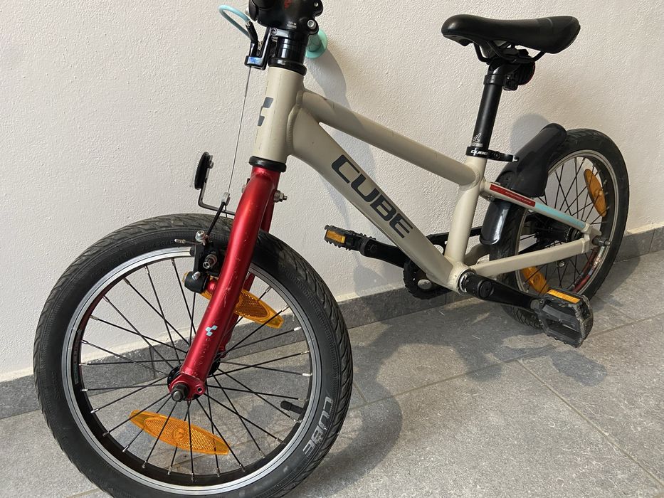 Vand /schimb Bicicleta Copii Cube Cubie 160 Rt Grey Red model 2023