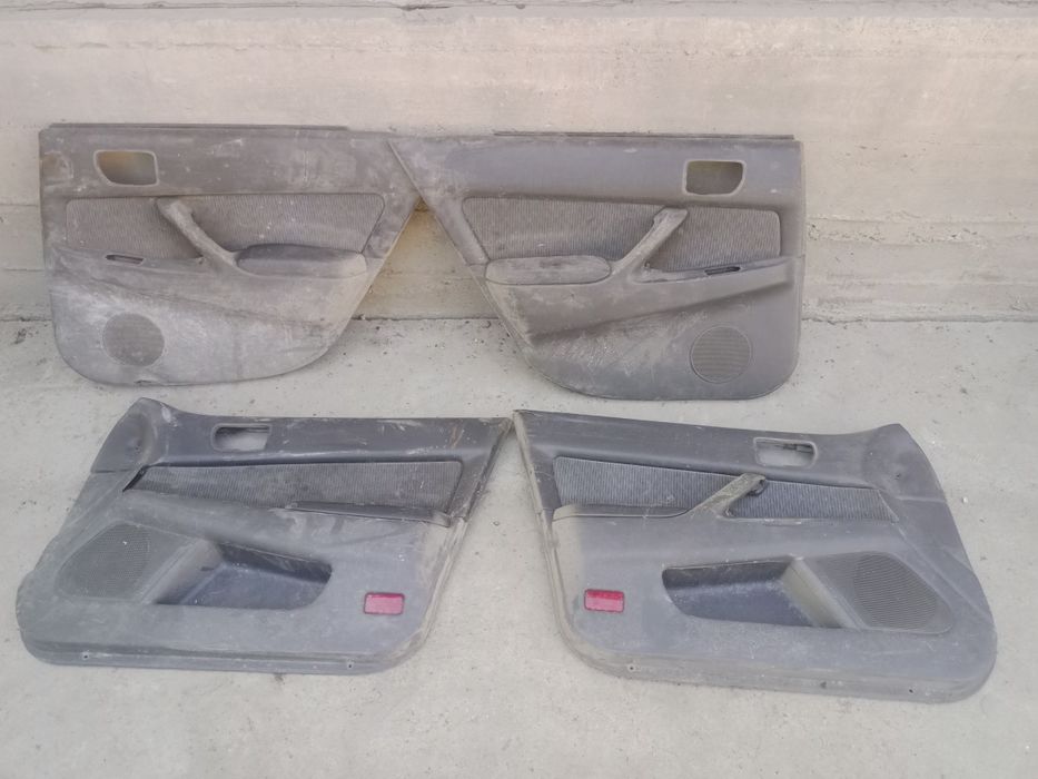 Обшивка двери на Камри sv40