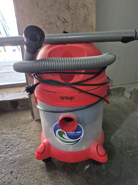 Пылесос с водным барьером.