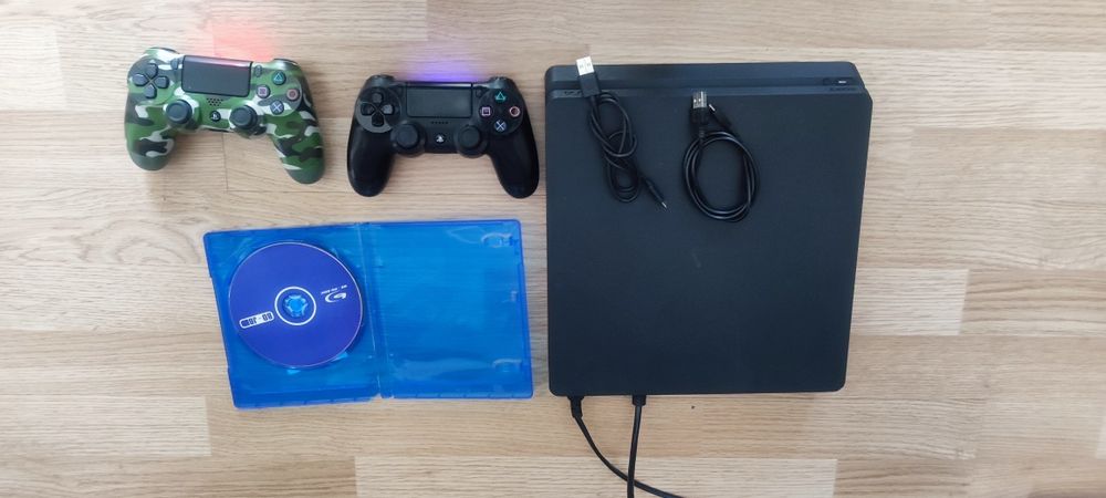 Consola PS4 slim 500gb modata Gta5 FC26 Minecraft Last of us