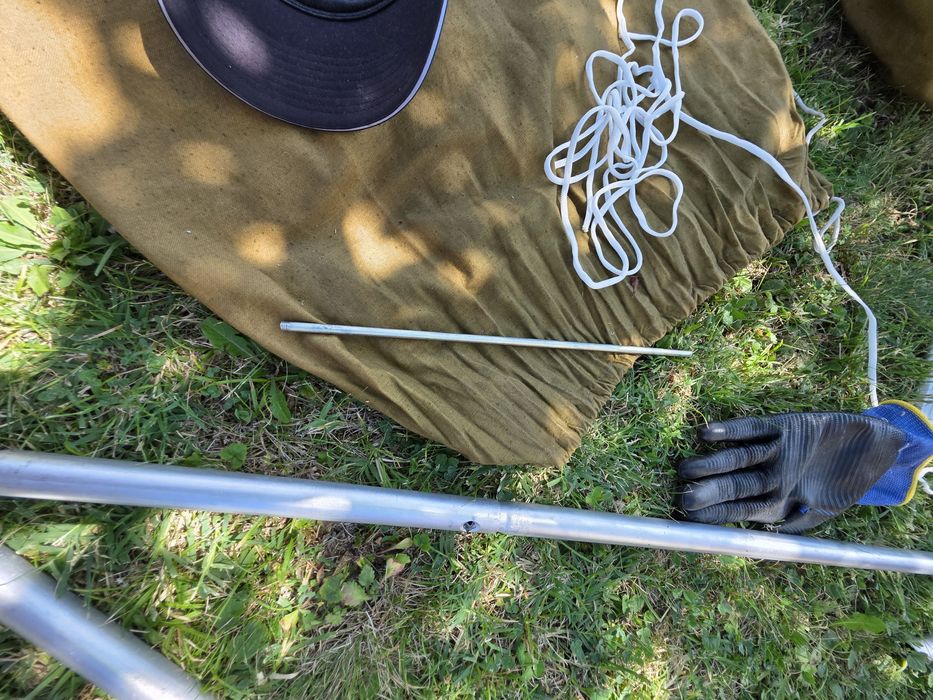 Руска туристическа триместна палатка