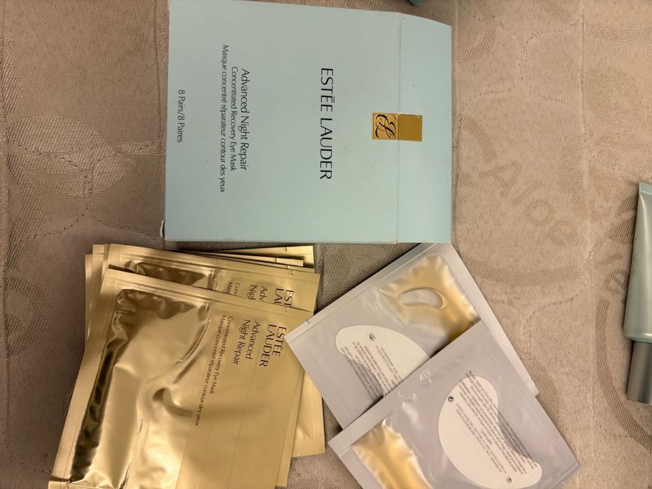 Masca ochi estee lauder