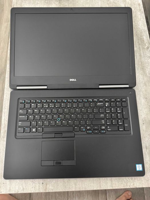 Laptop Dell Precision 7710, i7-6280HQ Gen 6, 16GB RAM, SSD 512GB