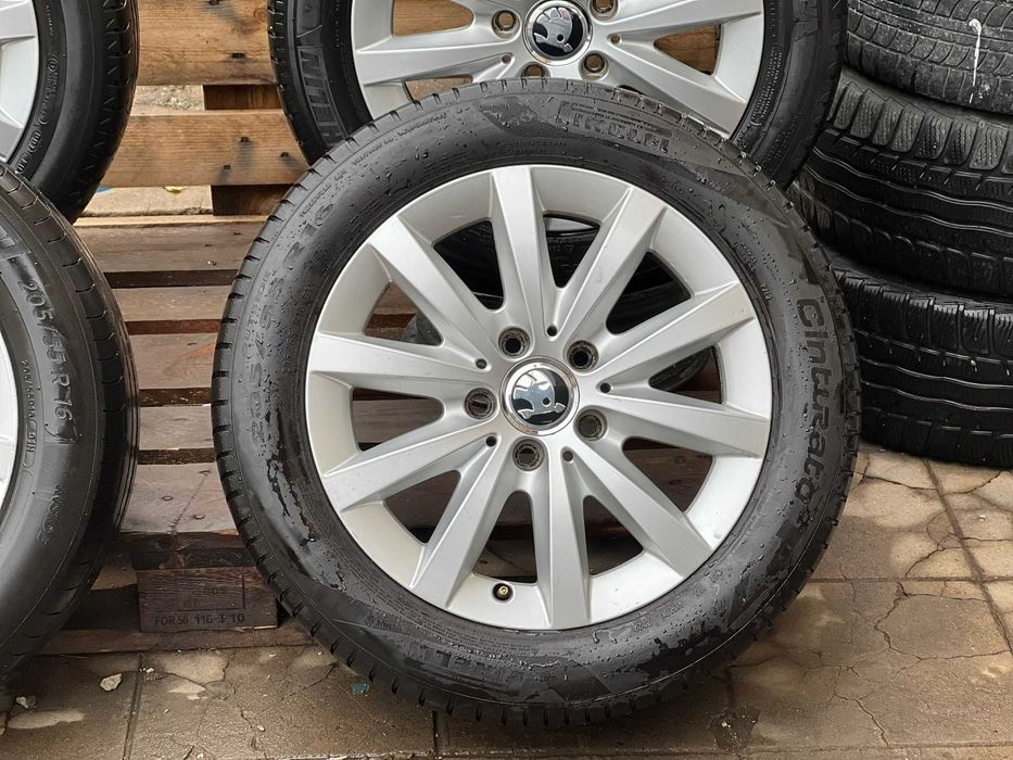 5х112 16 Лети Джанти Skoda Octavia SuperB 5x112