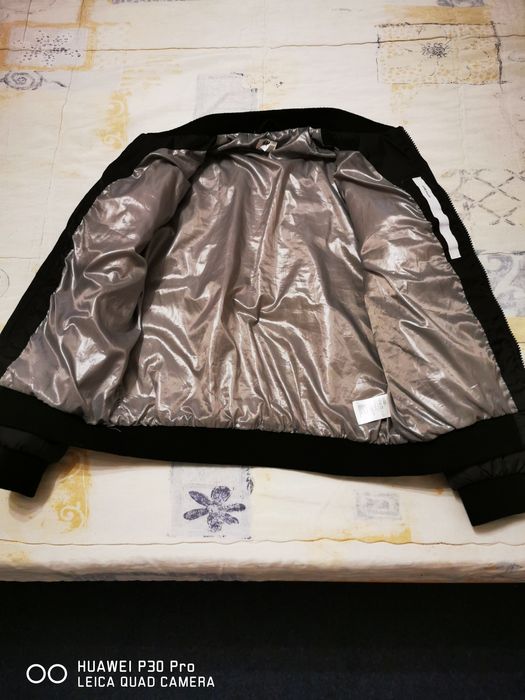 Детско яке H&M, размер 152, почти ново.