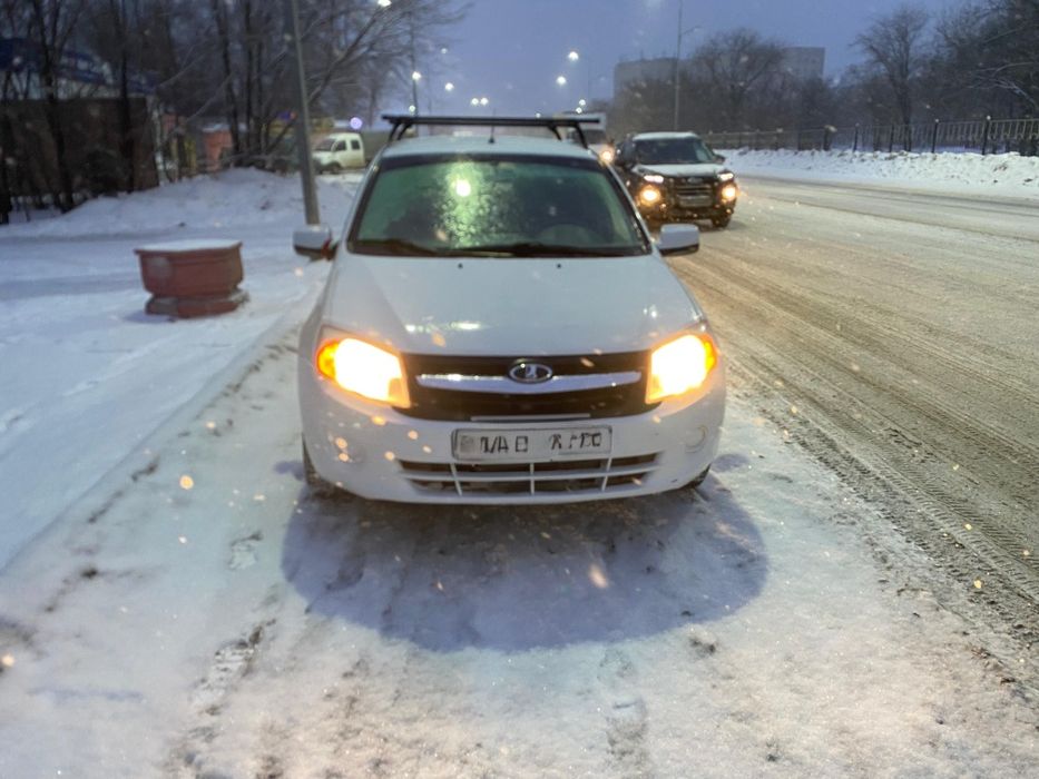 Машина сатылады  2014