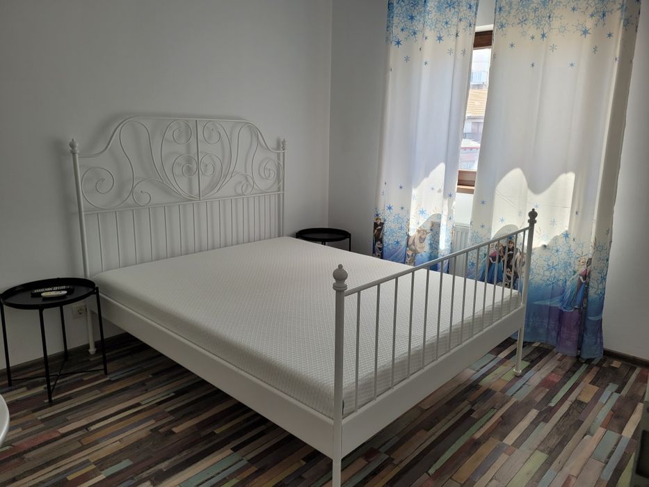 Închiriez apartament