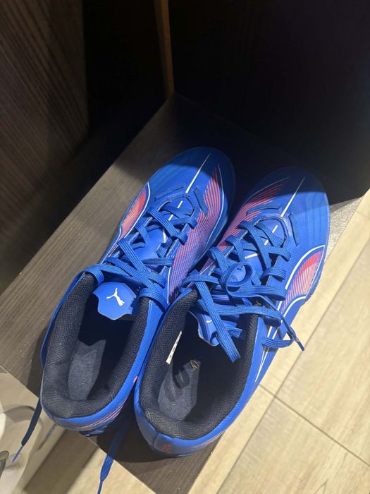 Футболни обувки стоножки 42 номер Puma Ultra 6 Play TT