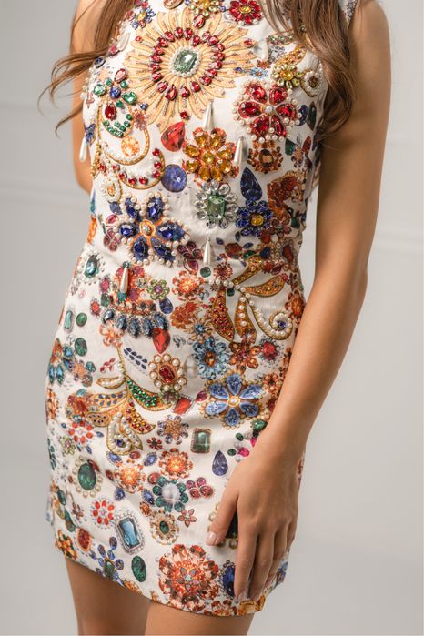 Официална рокля или сет