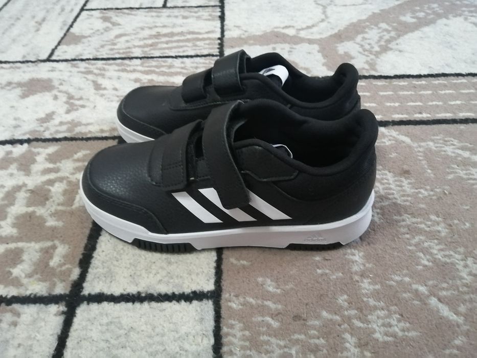 Кроссовки детские