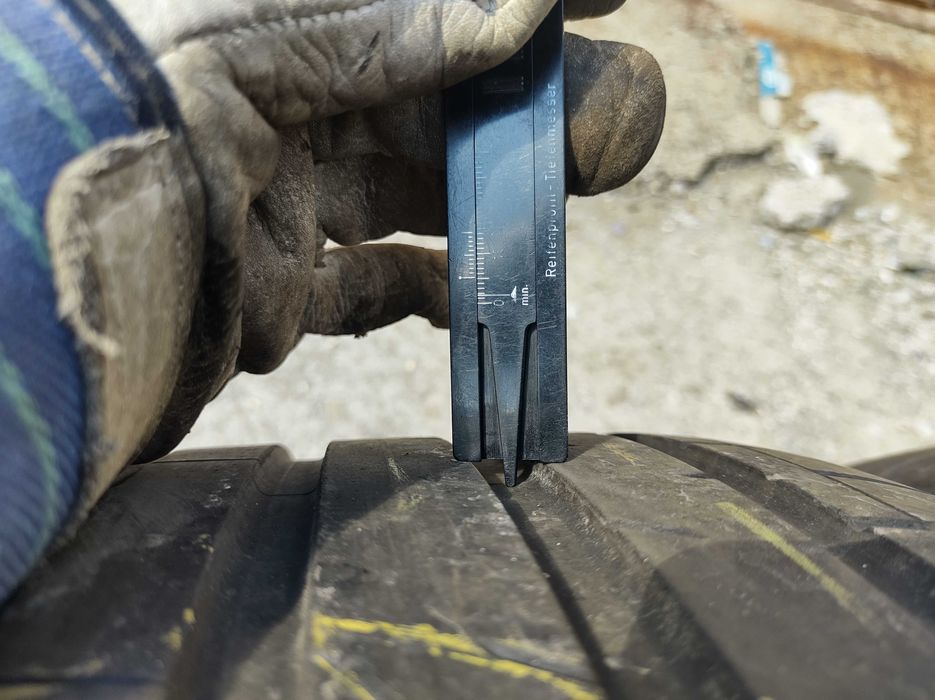 255/45/19 HANKOOK Ventus S1 evo3 2022г Около 5+мм SOUND ABSORBER TESLA