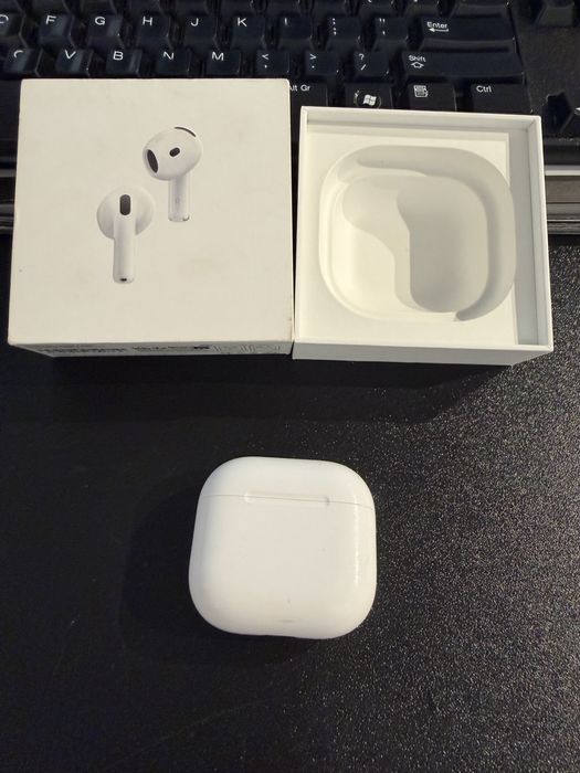 Căști AirPods4 cu Active Noise Cancellation