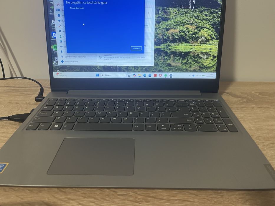 Leptop lenovo s145-15iwl