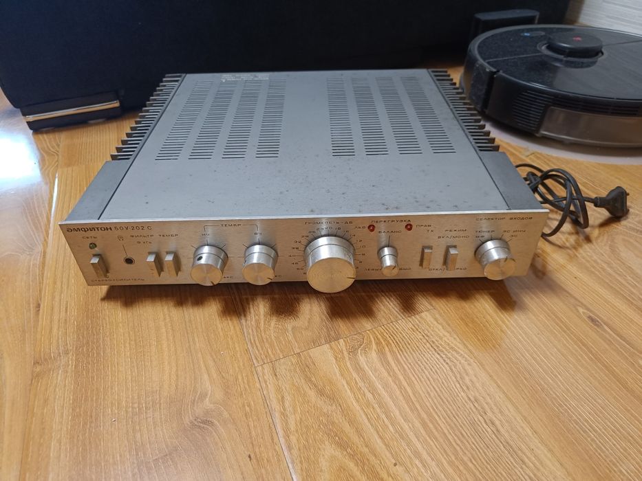 Amplificator audio stereo Amfiton 50U-202C