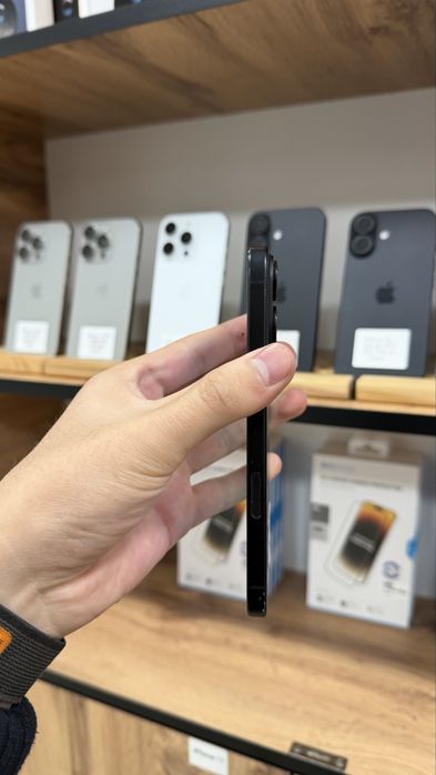 iPhone 16 128GB