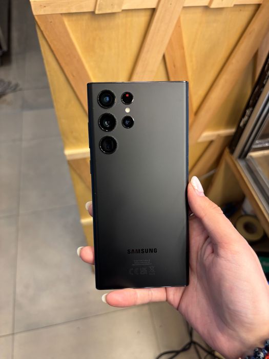 Vând Samsung Galaxy S22 Ultra 128 GB