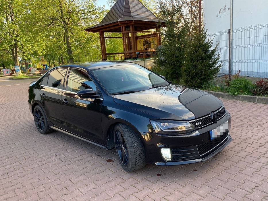 Vw Jetta 1.6 tdi 105 cp 2012